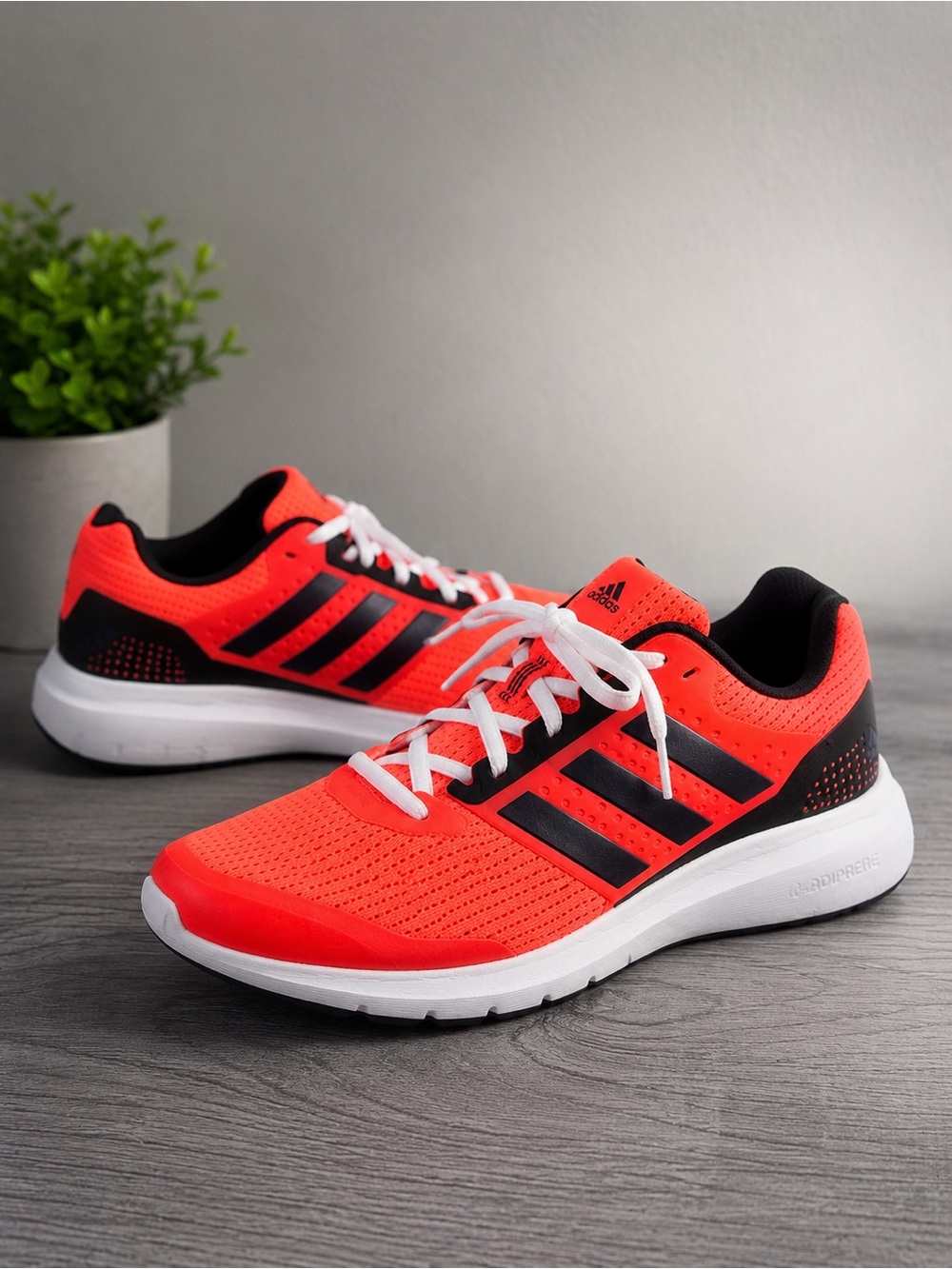 adidas  Duramo Red and Black Lightweight Athletic Trainers Women’s Size 6.5